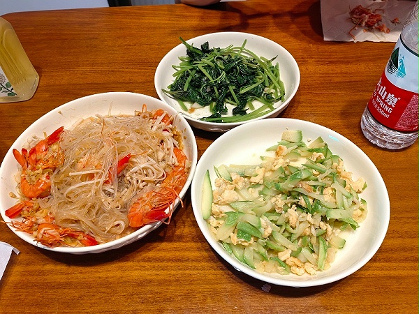 宝藏月嫂娥姐：勤快细心又耐心，让月子生活超安心