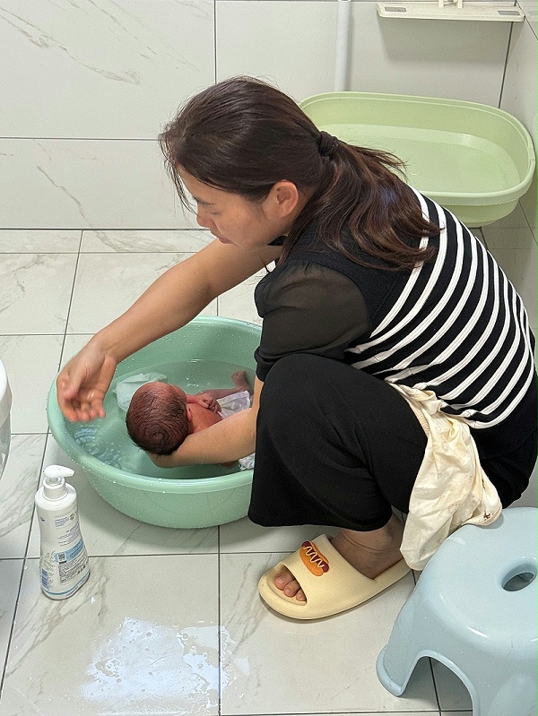 四天暖心守护！朱姐专业通乳贴心照料，新手宝妈不舍靠谱月嫂