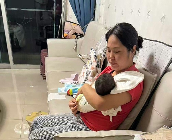 范姐月嫂超贴心，助我月子舒心宝宝安心