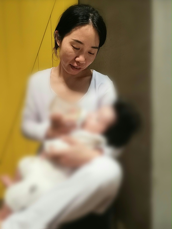 26天暖心陪伴！张洪玲阿姨用专业与爱助宝宝平稳成长