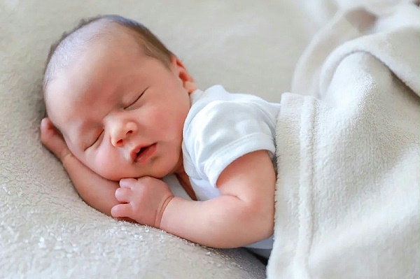 怎么培养宝宝自主入睡
