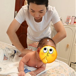 幸运遇见神仙月嫂婷姐！专业细心护宝宝，贴心关怀助母乳