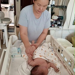 超省心月子期全靠敏姐！专业贴心月嫂，新手爸妈的救星！