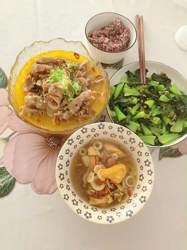 26天暖心相伴，宋姐如亲般呵护月子时光