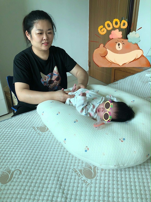 二十余日暖心相伴，玲姐如亲护母婴安康