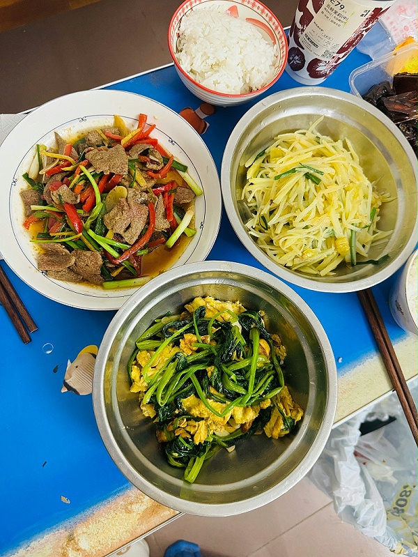 感恩遇见！刘姐细心专业，月子呵护让母婴倍感温暖
