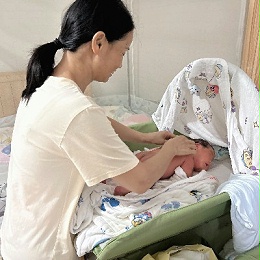 强推月嫂谢姐：专业护理新生儿，科学月子餐助康复，靠谱之选！