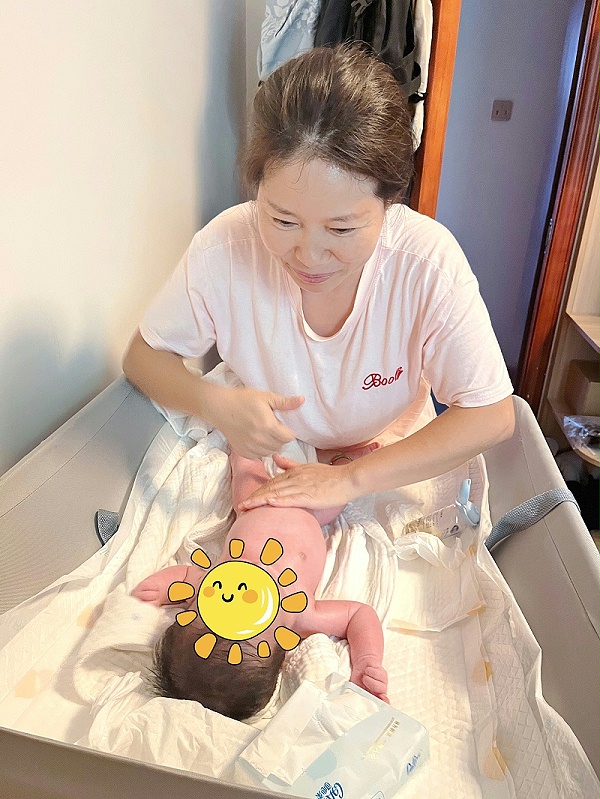 感恩刘姐：十天暖心守护，专业哄娃+美味月子餐，轻松应对二月闹