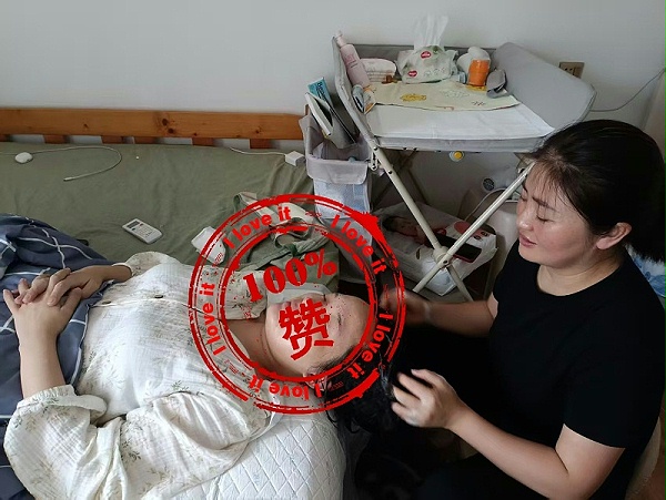 萍姐月嫂技能超群服务暖，宝妈宝宝舒心月子赞！