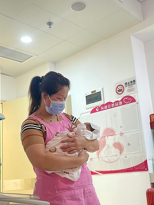柳姐：以爱与专业，为新手爸妈撑起育儿一片天，实乃幸运之遇！