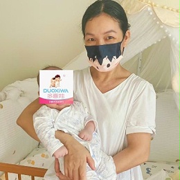 黄姐上户两月：宝宝健康作息佳，美食按摩暖人心，轻松带娃感恩有她