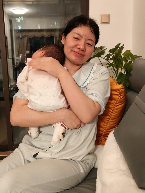 新手宝妈幸运遇明姐！42天贴心照料，宝宝乖巧月子舒心