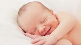 婴儿笑得越早就越聪明？这个月龄就会笑的宝宝，情商智商都很高！