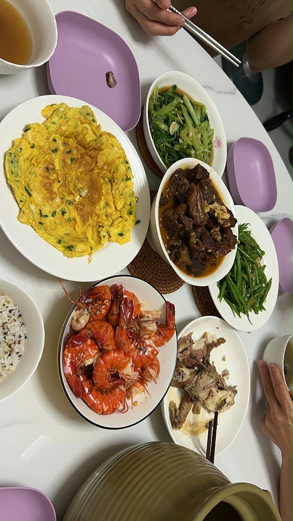 42天神仙月嫂周姐！专业守护+暖心陪伴，助我轻松度过产后焦虑期