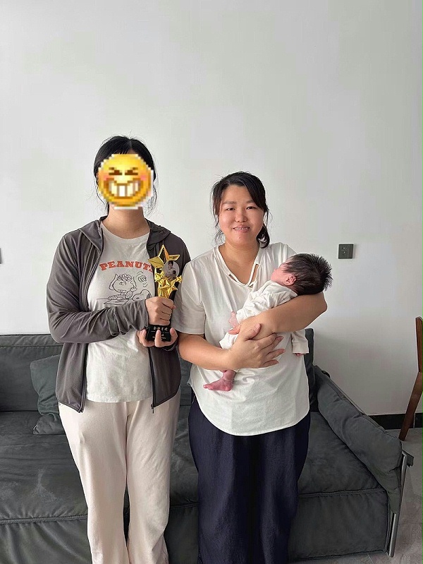 全能月嫂覃姐驾到！开朗细心超专业，育儿路上安心伴！