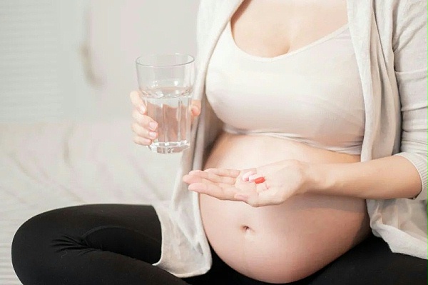 孕期每天正常的饮水量