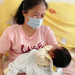 感恩遇见潘姐：医院陪护解涨奶，住家悉心护母婴，月子无忧暖人心