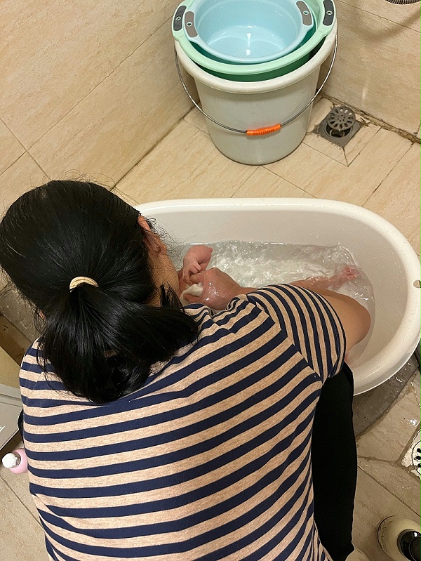 专业贴心黄姐月嫂，全方位守护母婴无忧月子期！