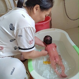 缘分天定！刘姐月嫂温柔相伴，月子期暖心如家人