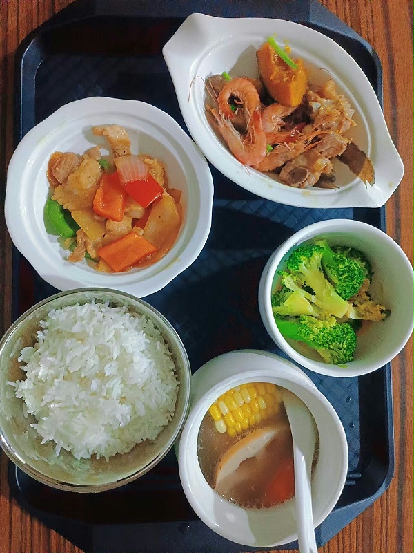 52天暖心陪伴！感恩关阿姨专业护理，月子时光超幸福！