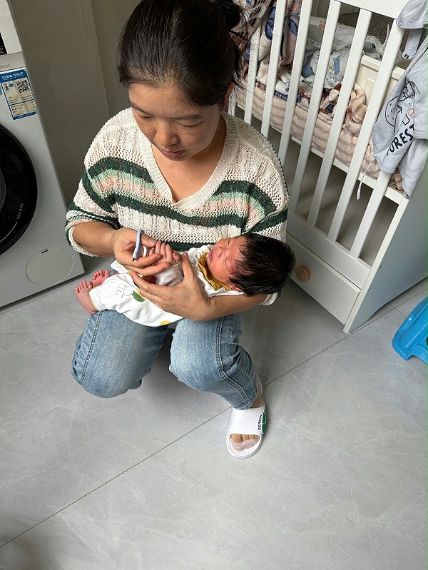 专业月嫂全方位护理,科学带娃让全家安心又省心 专业月嫂全方位护理,科学带娃让全家安心又省心