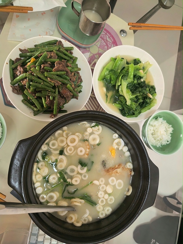 二胎宝妈亲测！选对月嫂让月子轻松翻倍，夏姐专业又全能