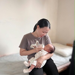 剖产遇“蒋”月嫂，一月照料胜似暖阳照心房