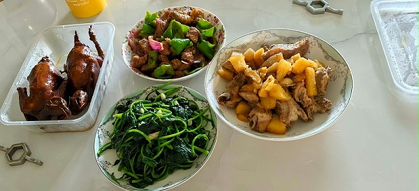 感恩湛江老乡郑姐：月子里如亲人般，用专业爱心为我撑起安心天空