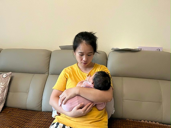 感恩湛江老乡郑姐：月子里如亲人般，用专业爱心为我撑起安心天空