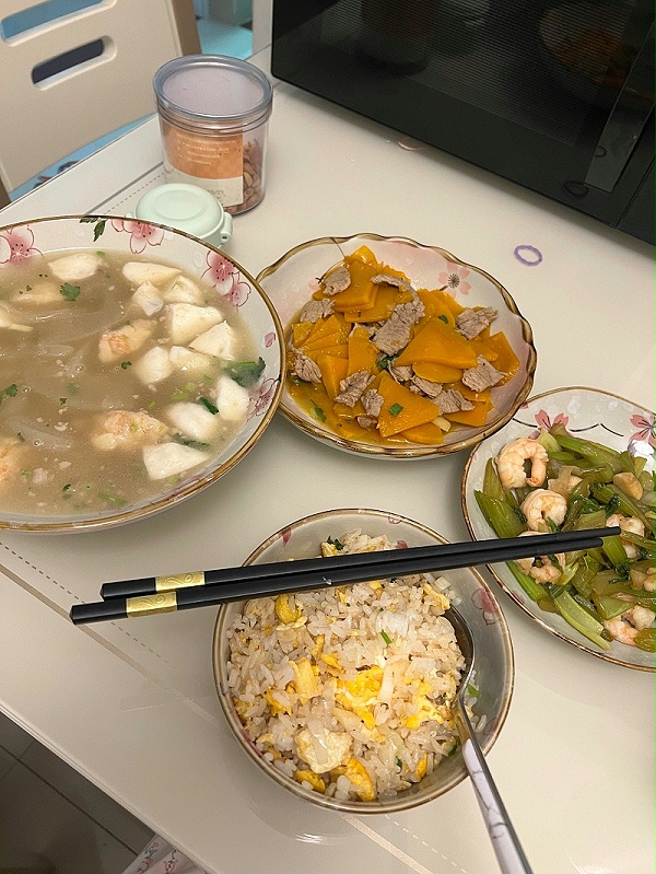 产后遇宝藏月嫂张姐，专业爱心助我轻松带娃！